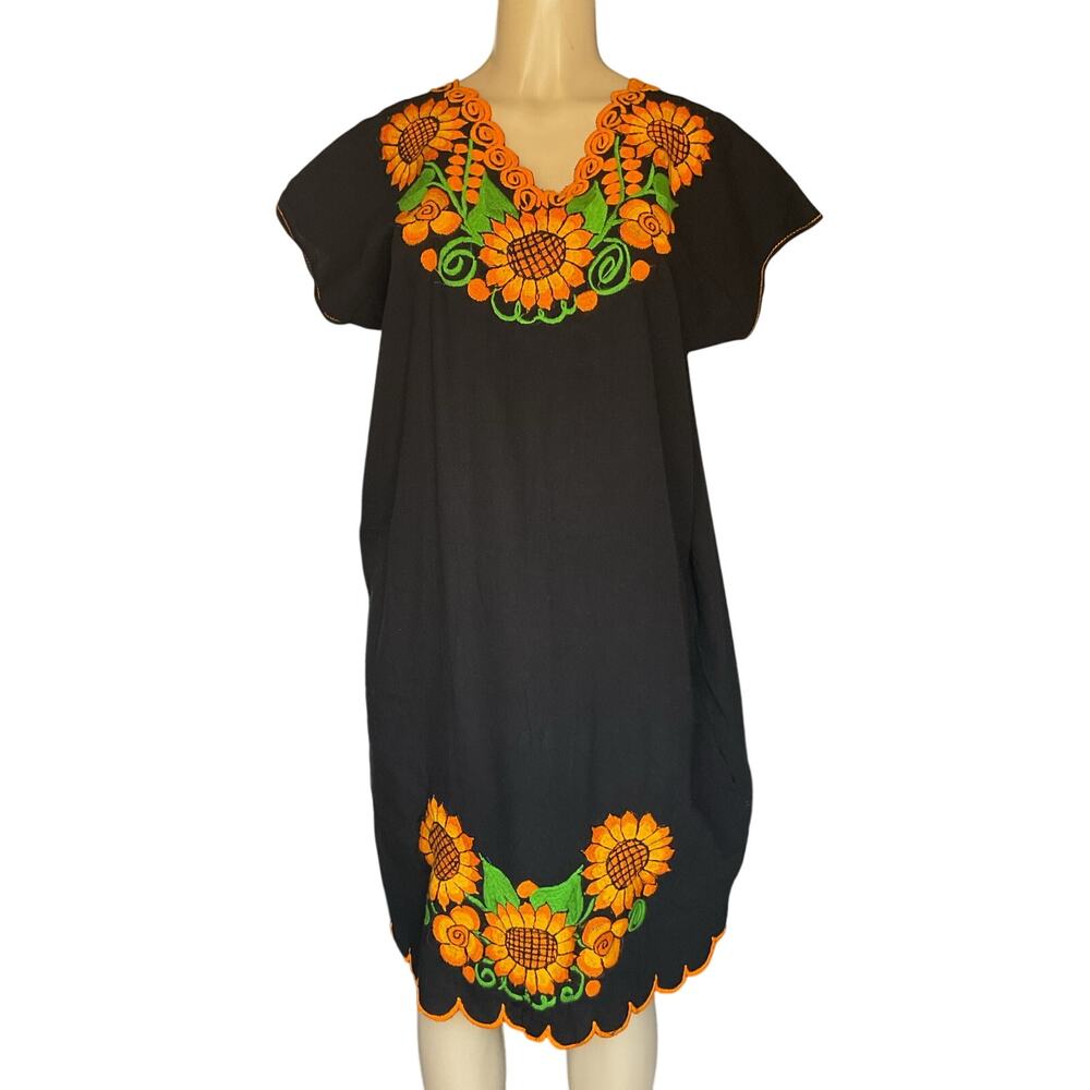 Mexican Black Embroidered Dress Sunflowers Folk Art Handcrafted Artisanal - Picture 2 of 10